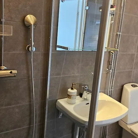 Village Lomahuoneisto *