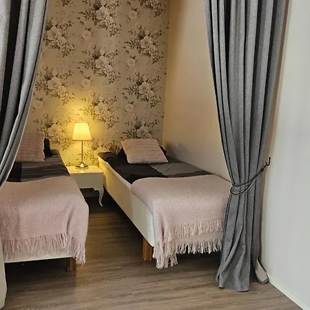 Village Lomahuoneisto Летний дом