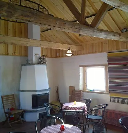 Village Lomahuoneisto Летний дом