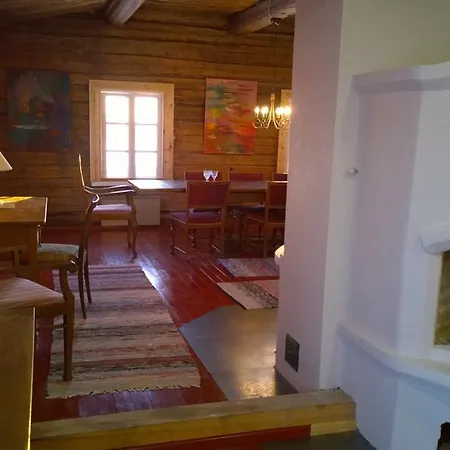 Village Lomahuoneisto Landhaus Kierinki