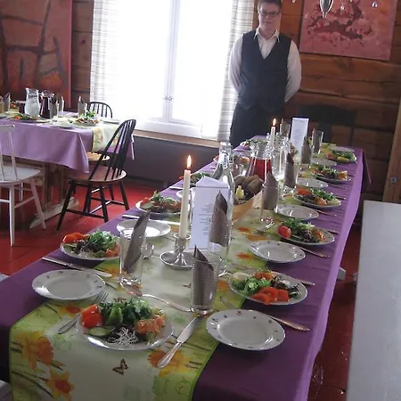 Village Lomahuoneisto Kierinki