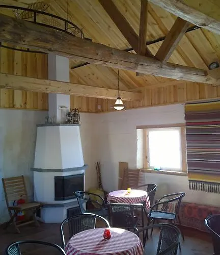 Village Lomahuoneisto 컨트리하우스